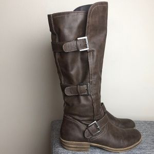 Buckle Calf Boots